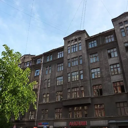 Апартаменты Sunny 1 Bedroom In Centre -late Check Out Рига