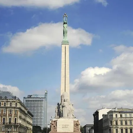 Sunny 1 Bedroom In Centre -late Check Out 公寓