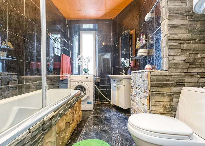 Sunny 1 Bedroom In Centre -late Check Out Apartment